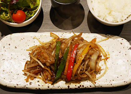 蔵尾ポーク生姜焼き定食